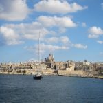 Valletta vom Meer aus gesehen